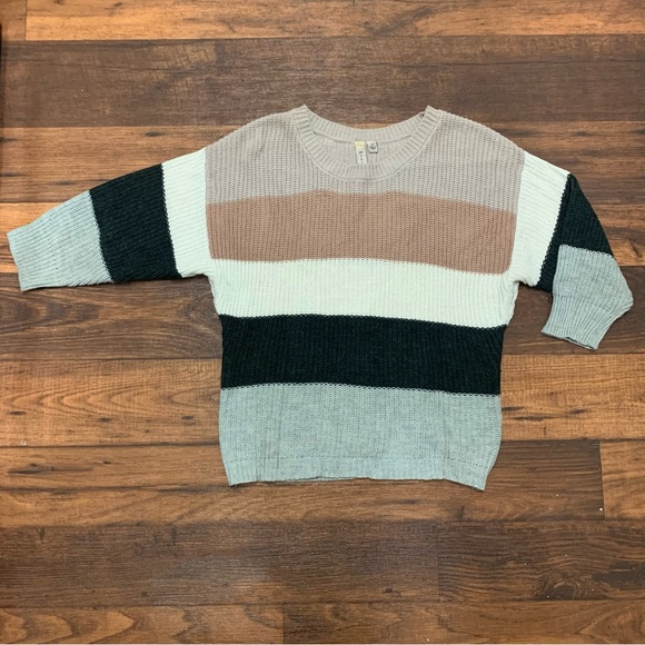 MISIA Striped Color Block Knit Sweater Womens Size M Gray Pink Button Back - Picture 4 of 11